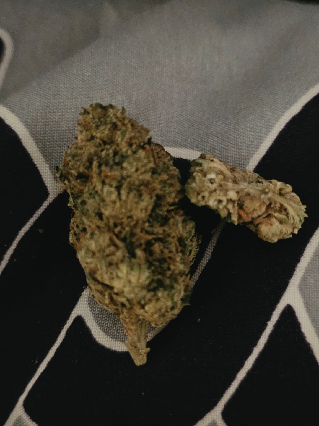 Customer photo review of White Widow - 28 Grams – Hybrid