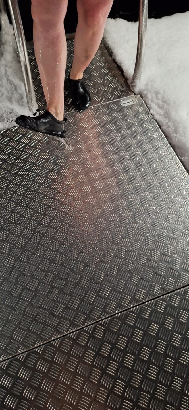 Customer photo review of Vaistoa Vire | Barefoot Ice Swimming Shoes
