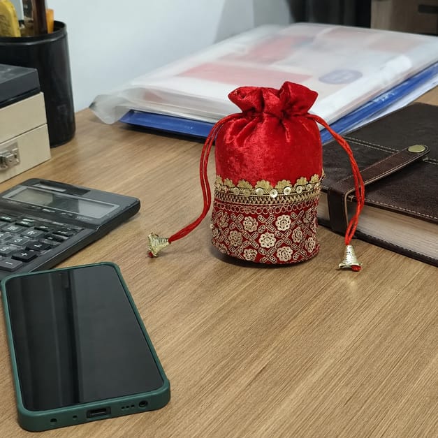 Customer photo review of Laxmi Potli