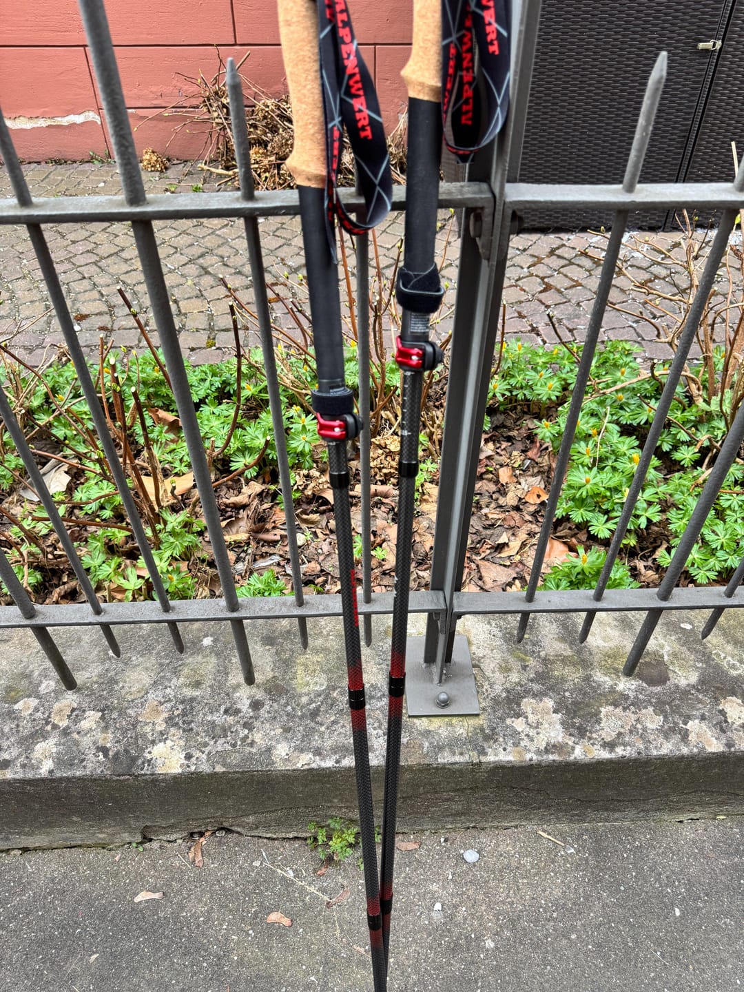 Customer photo review of Wanderstöcke Rugova Pro 3 faltbar & höhenverstellbar – Leicht & stabil