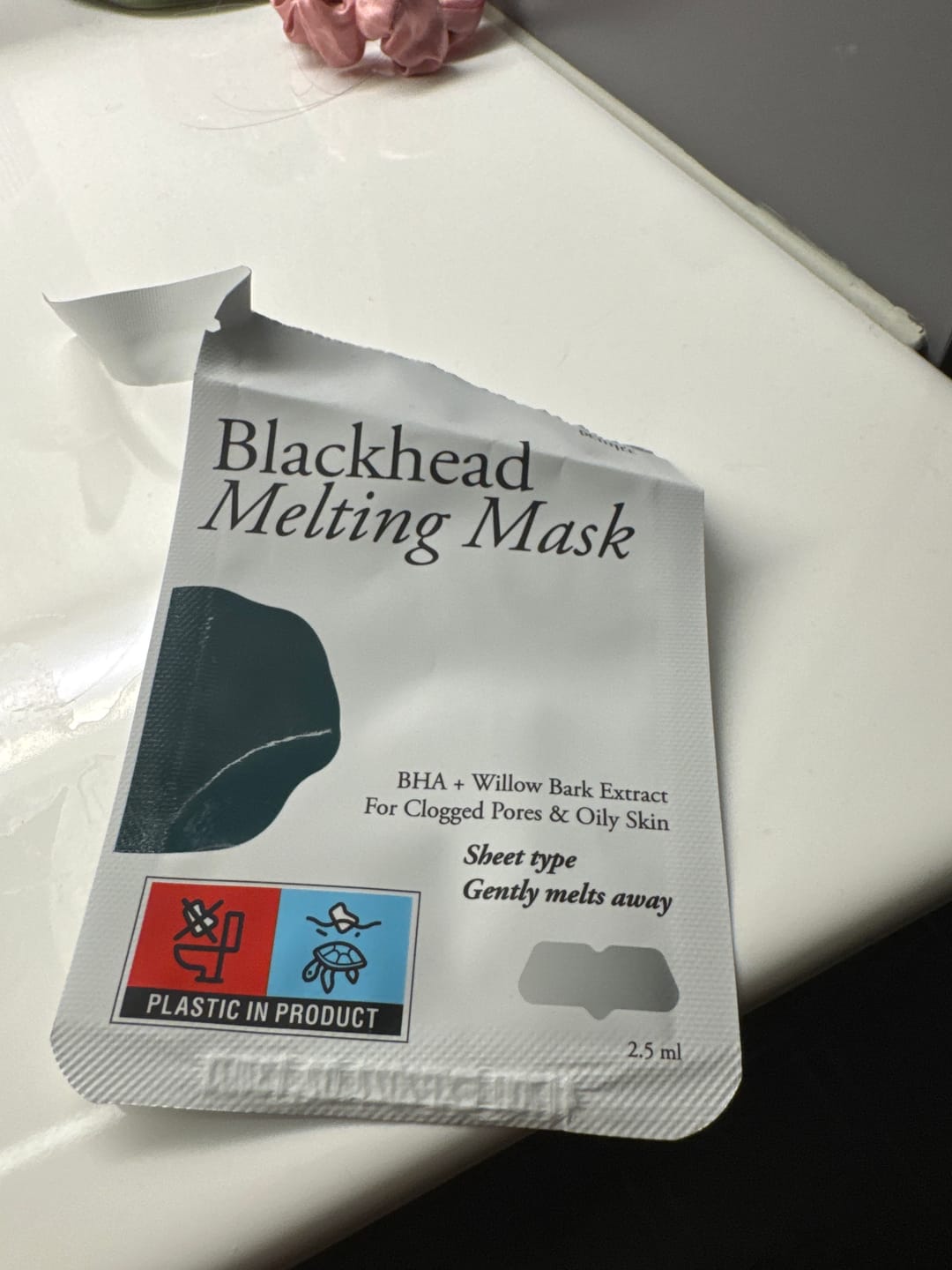 Customer photo review of Petitfee Blackhead Melting Mask (5stk)