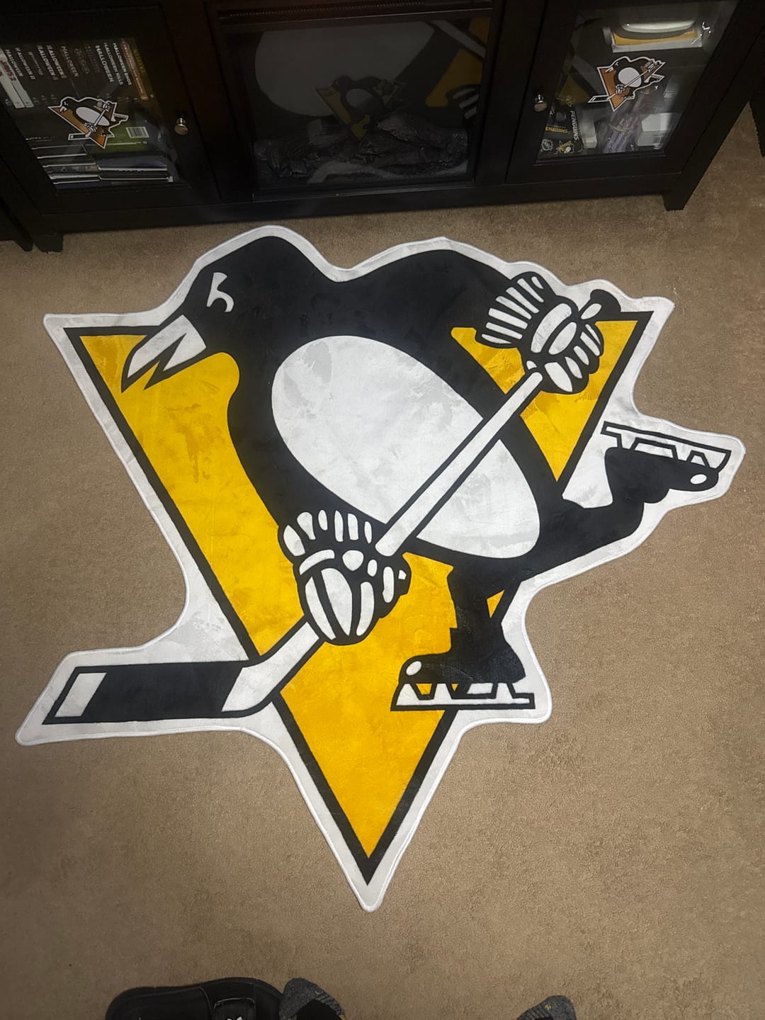Customer photo review of Pittsburgh Penguins rug