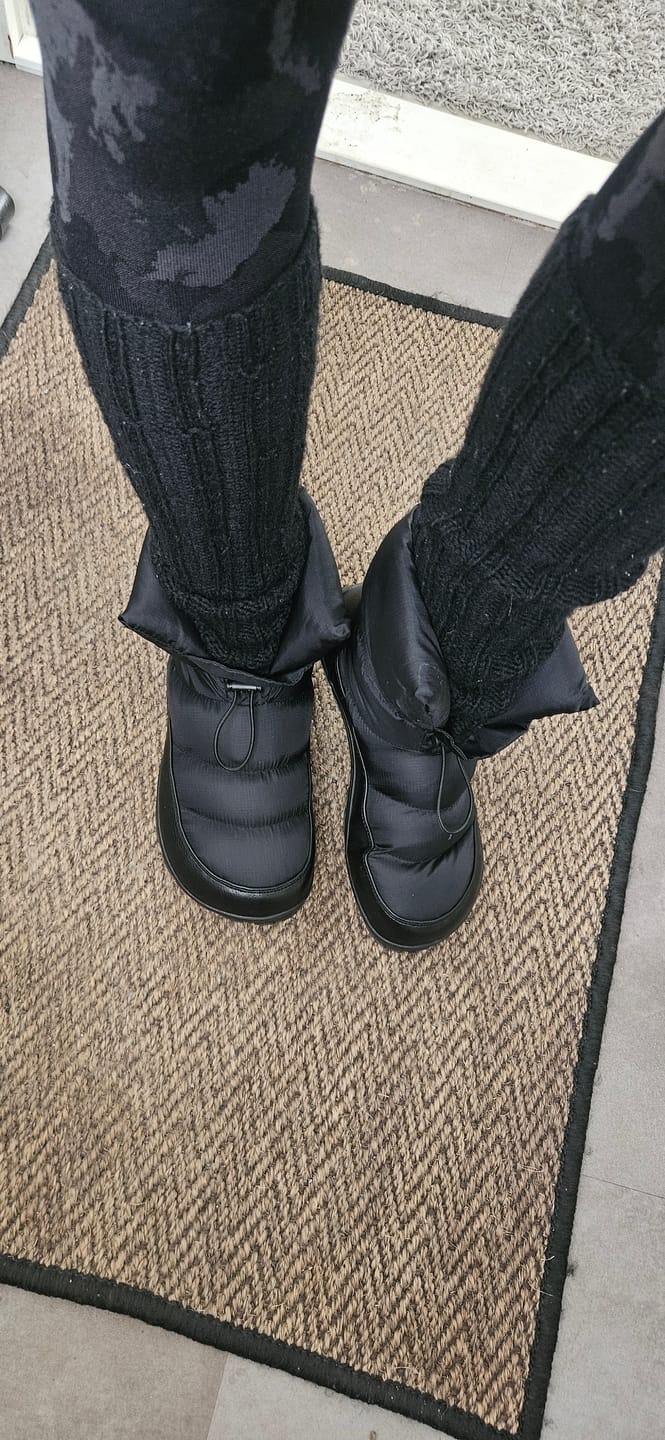 Customer photo review of Vaistoa Hellä | Winter Barefoot Shoes