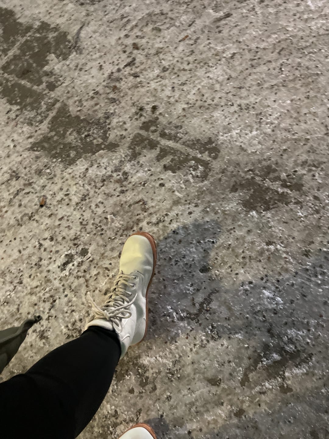 Customer photo review of Vaistoa Hurmos 2 | Casual Winter Barefoot Boots