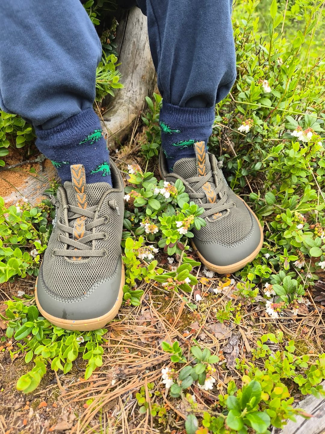Customer photo review of Vaistoa Kiva Kids | Mesh Barefoot Sneakers