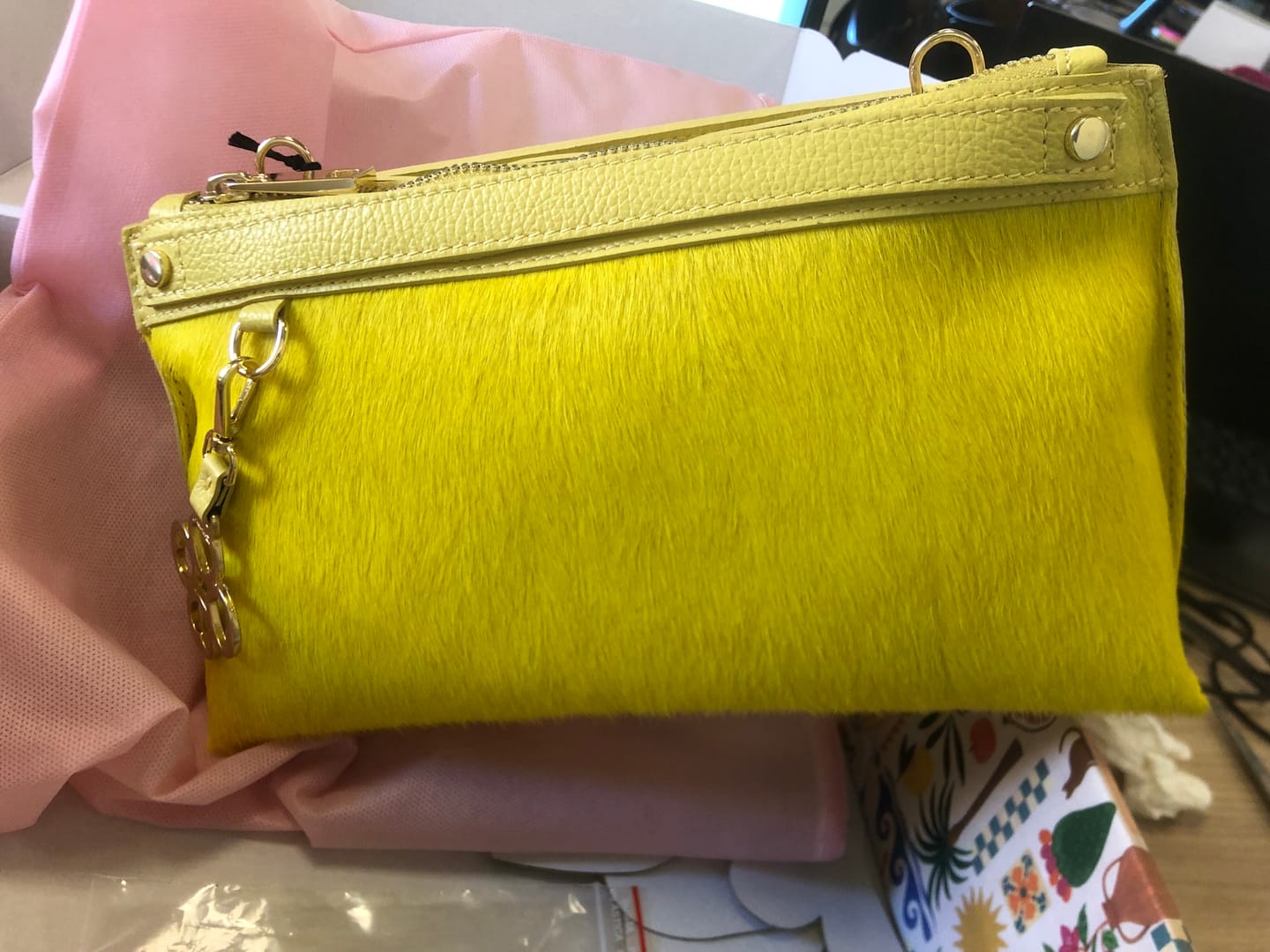 Customer photo review of BORSA SOFY BAGUETTE CAVALLINO GIALLO