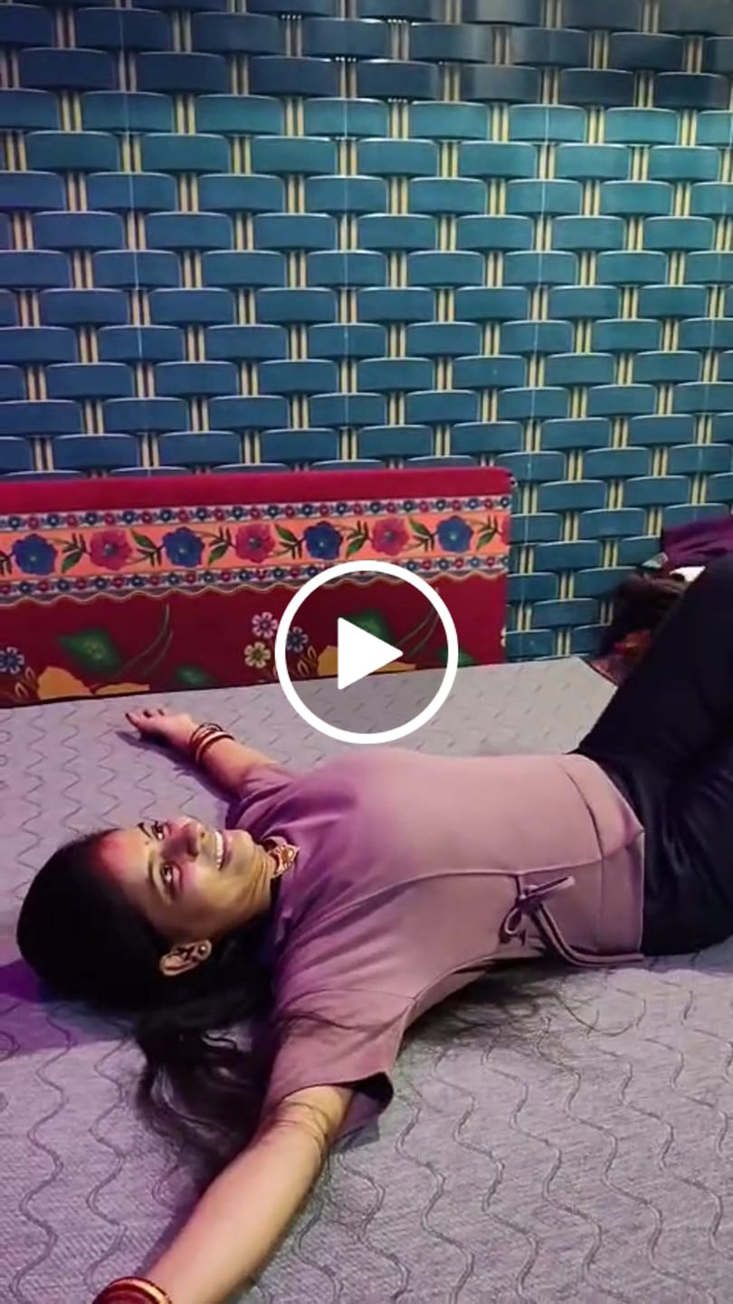 Customer video review of Flo Aloe Vera Gel Infused Waterproof Mattress Protector