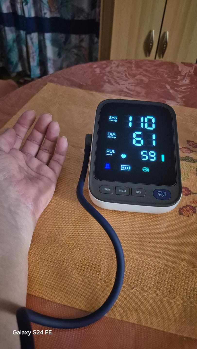 Customer photo review of Blutdruckmessgerät V8 Ultra – Next-Gen Präzisionssensor für klinisch genaue Messungen