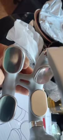 Customer photo review of Dispositivo de Terapia Cervical ZELVA™Pro