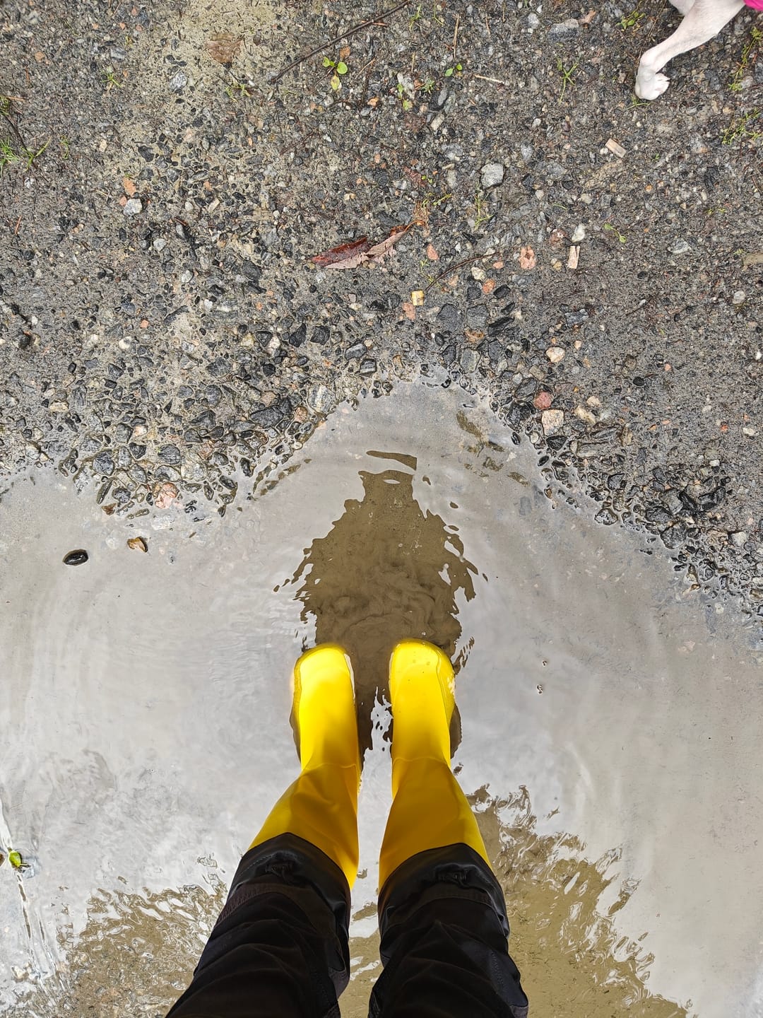 Customer photo review of Vaistoa Katve 2 | Rubber Barefoot Rain Boots
