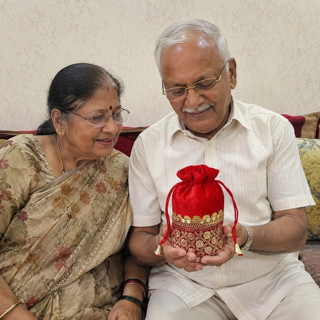 Customer photo review of Laxmi Potli