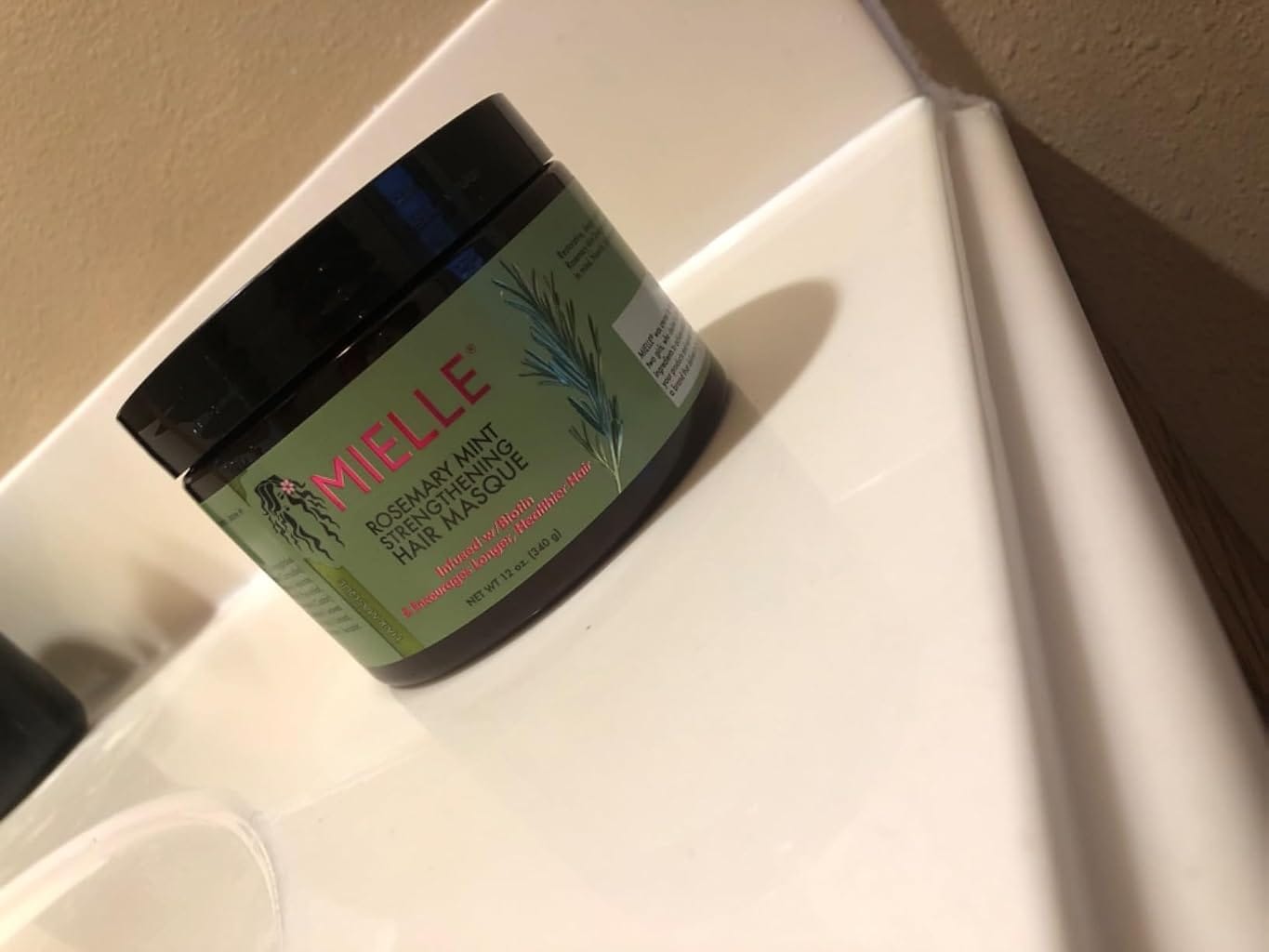 Customer photo review of Mielle, Strengthening Hair Masque, Rosemary Mint, 12 oz (340 g)