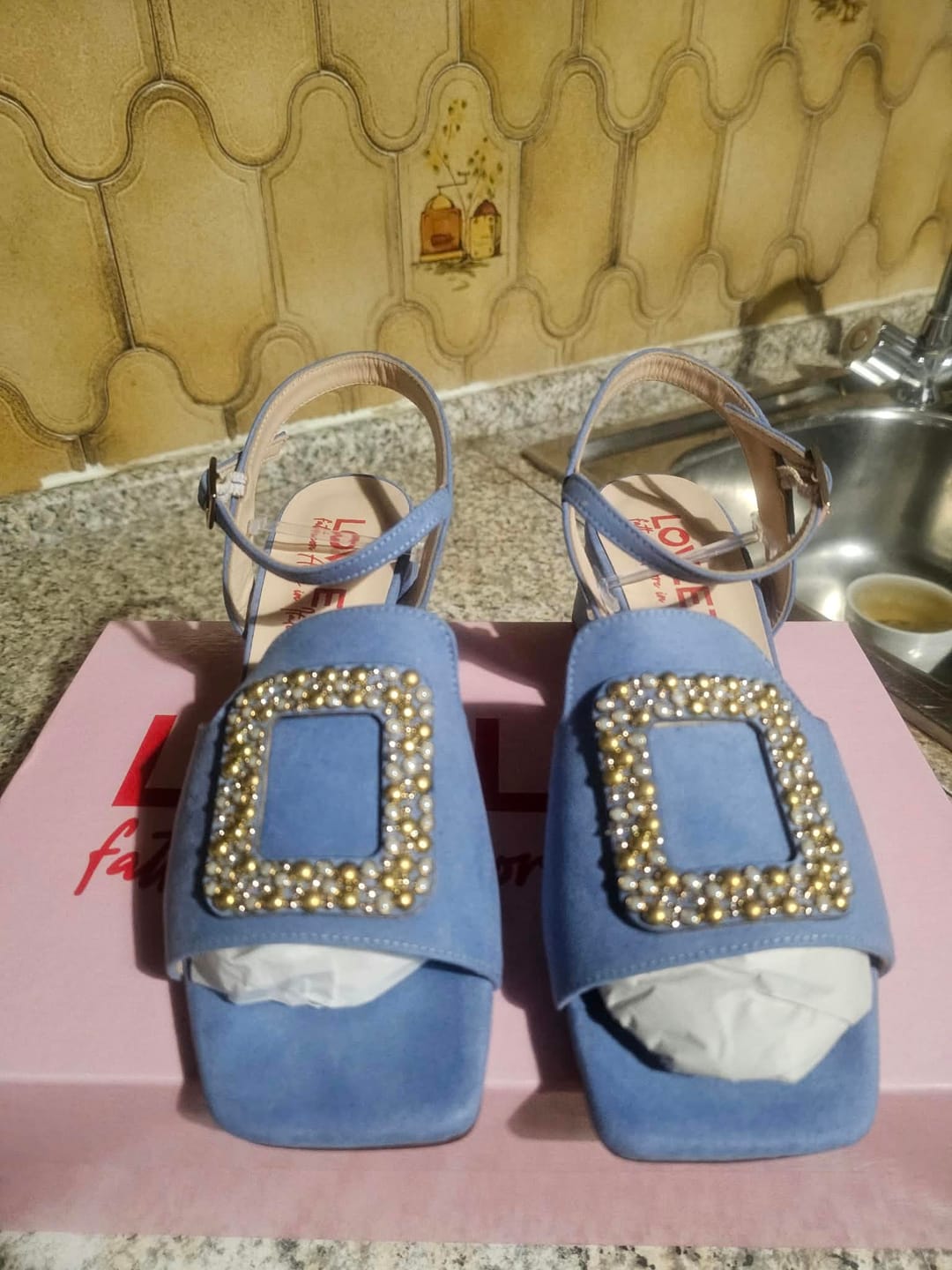Customer photo review of MYSTERY 📦 BOX SCARPA DONNA [25€]