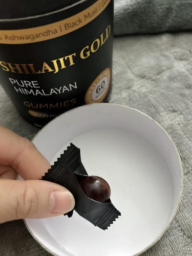 Customer photo review of Pure Himalayan Shilajit Gummies 3000mg with KSM-66 Ashwagandha — 60 Gummies