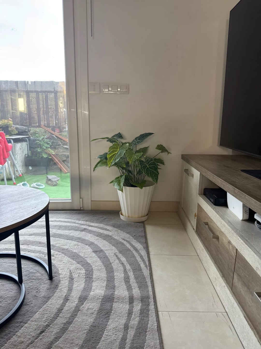 Customer photo review of Leaves Artificial Green Fairy Taro