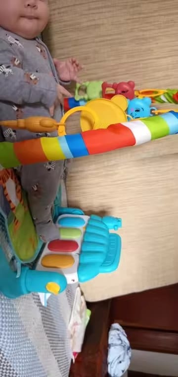 Customer photo review of Babygym mit Klaviermatte SoundSteps | Musikmatte Motorik Entwicklung Krabbeldecke