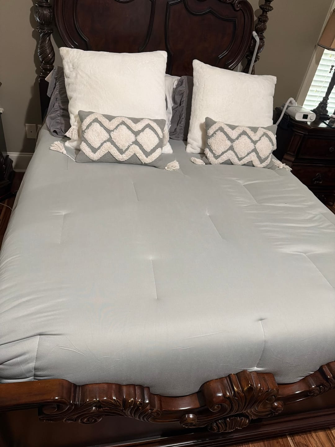Customer photo review of MarshMellow Comforter
