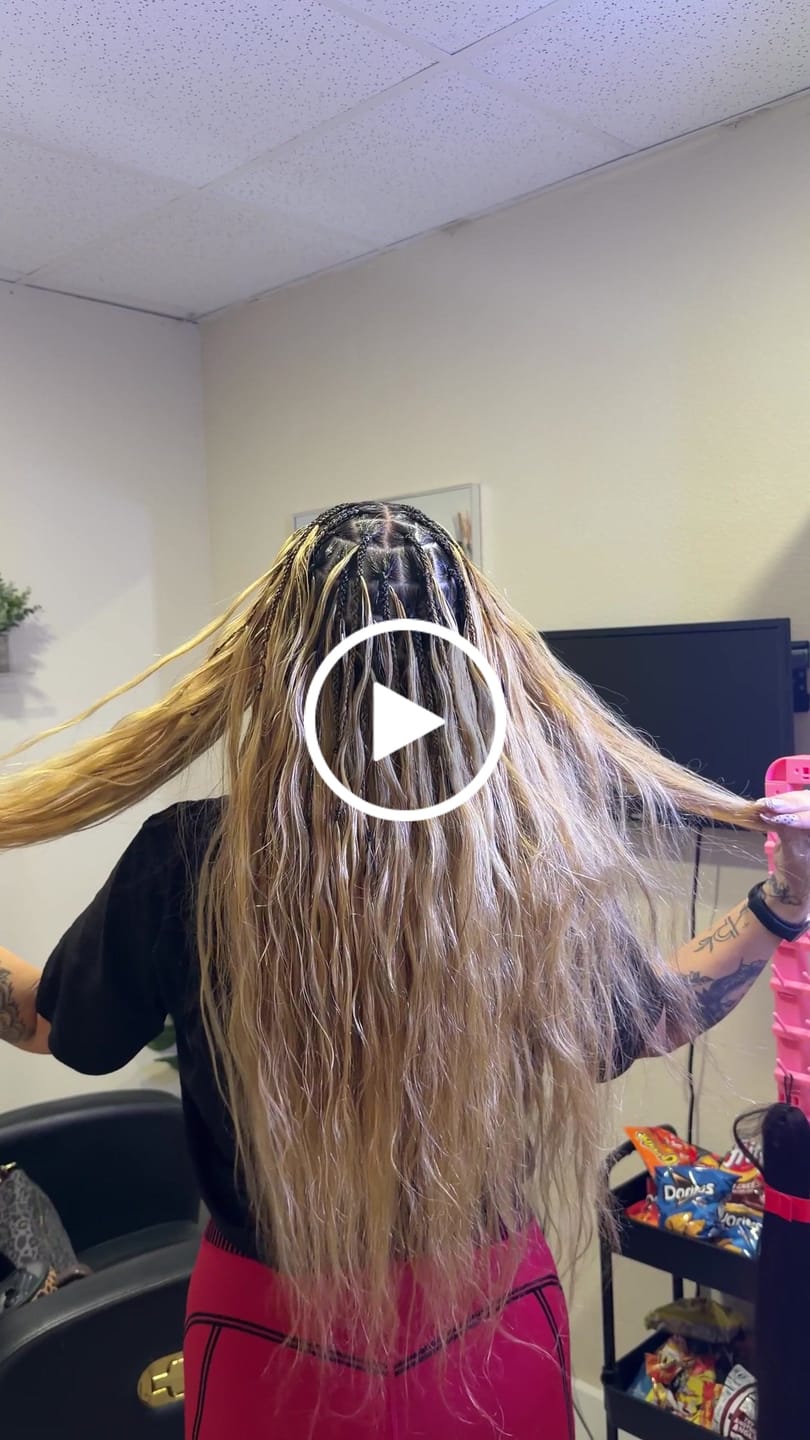 Customer video review of #27/30/613 Mix Color Blend Body Wave Human Crochet Hair