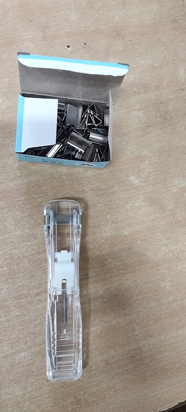 Customer photo review of ClipMate Portable Paper Clip Dispenser