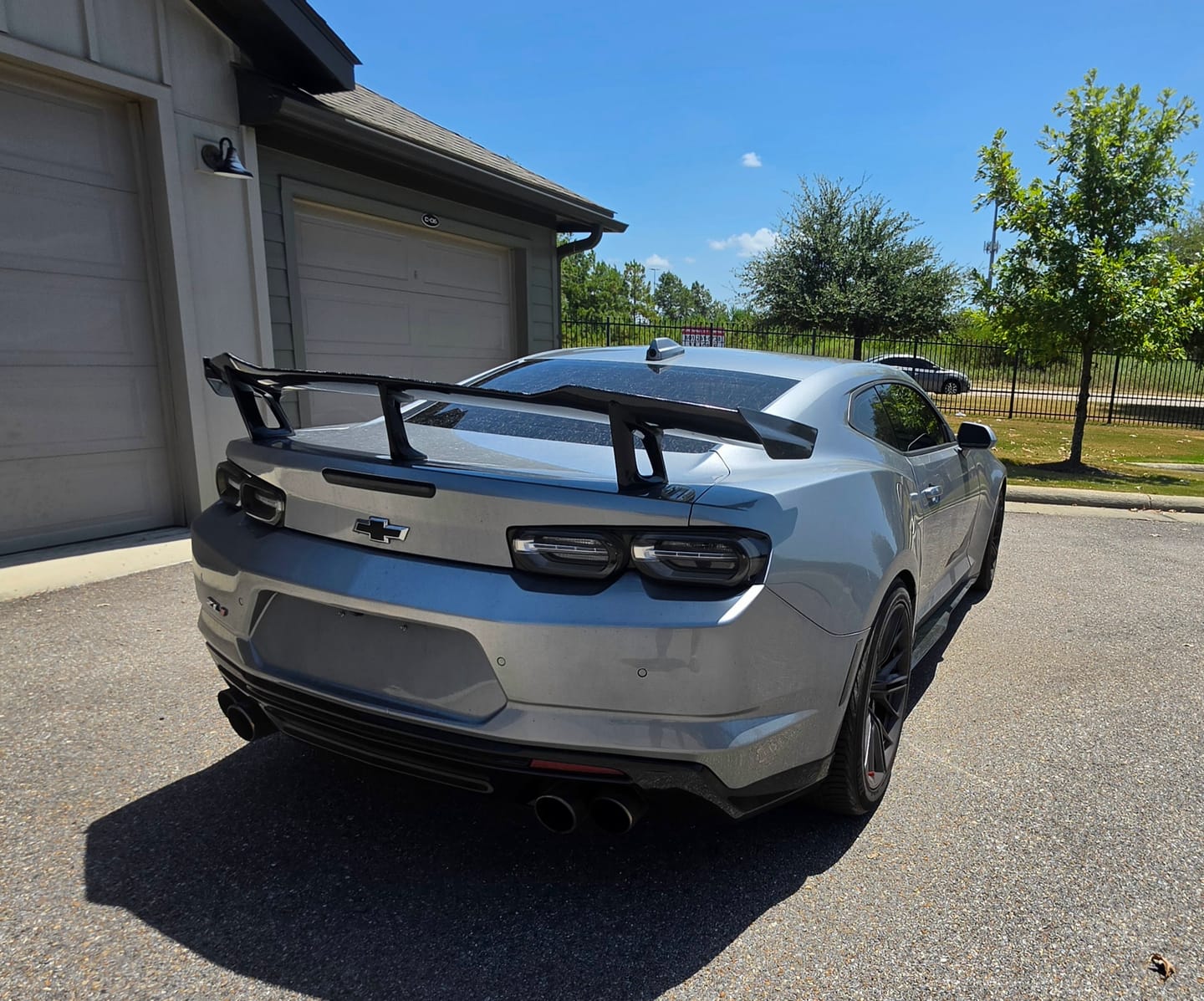 Customer photo review of 2016-2023 Chevy Camaro ZL1 1LE Style Rear Spoiler Wing Painted ABS