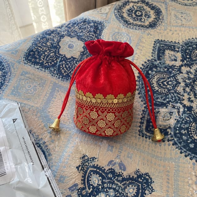 Customer photo review of Laxmi Potli