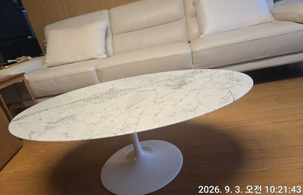 Customer photo review of 사리넨 - 타원형 커피 테이블 107x70