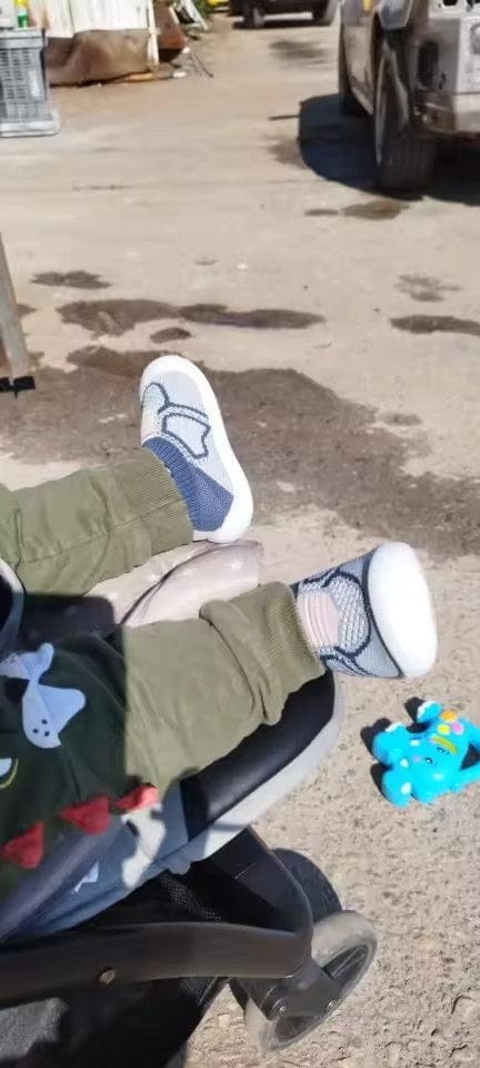 Customer photo review of Playbino ComfySteps Print Antirutsch Baby Sneakers mit Motiv | Lauflernschuhe rutschfest atmungsaktiv waschbar