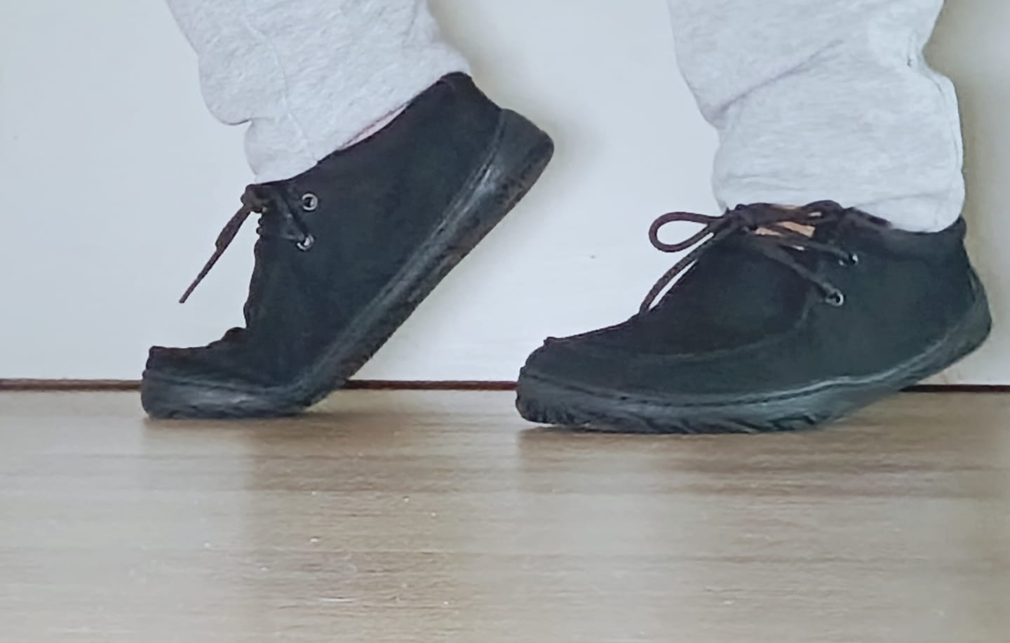 Customer photo review of Vaistoa Tyyni | Barefoot Loafers