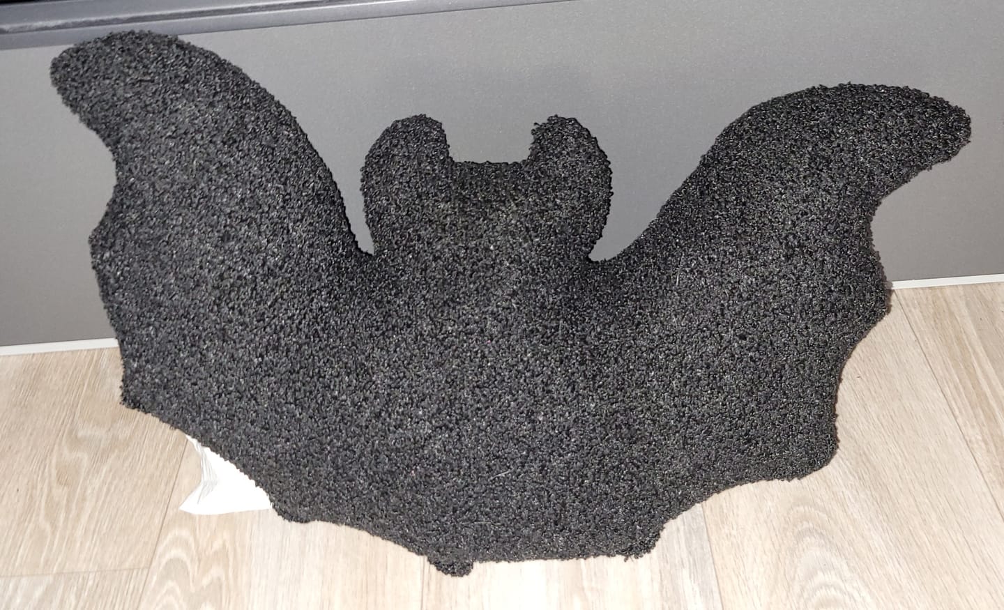 Customer photo review of Kuscheliges Fledermaus Kissen aus Teddyplüsch