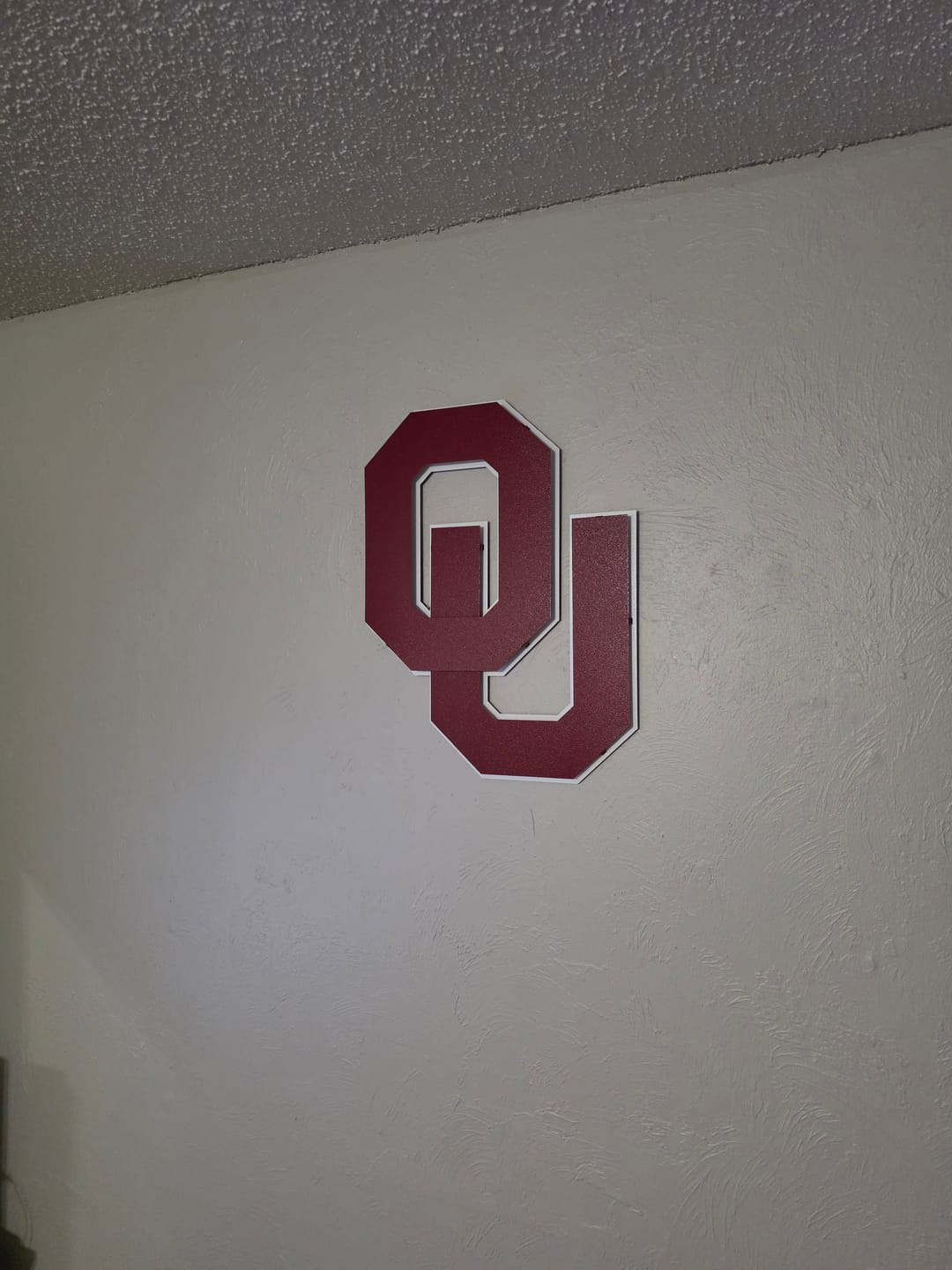 Customer photo review of Oklahoma Sooners "OU" Vintage 3D Metal Wall Art