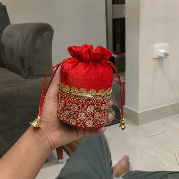 Customer photo review of Laxmi Potli