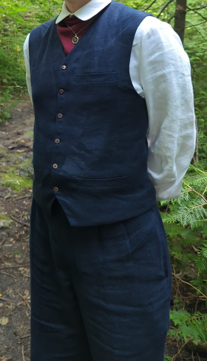 Customer photo review of Linen classic high-waisted Trousers