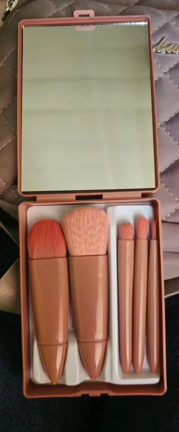 Customer photo review of 5-Piece Portable Makeup Brush Set with Foldable Mirror Case
