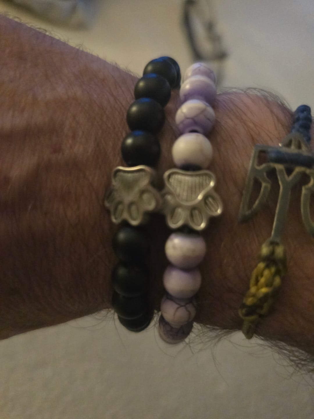 Customer photo review of Kutyákért Karkötő