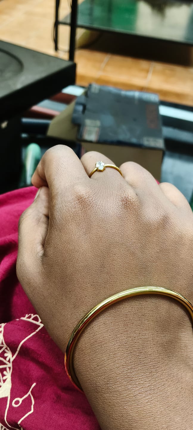 Customer photo review of Classic Gold Bangle Bracelet