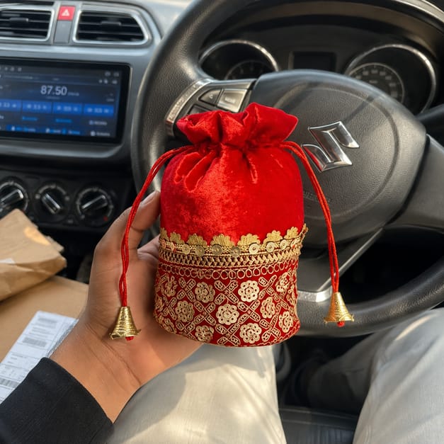 Customer photo review of Laxmi Potli