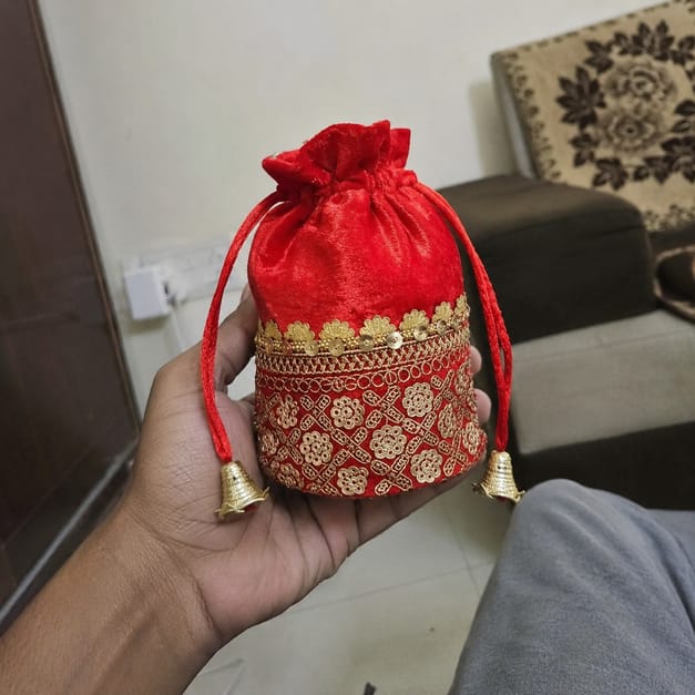 Customer photo review of Laxmi Potli