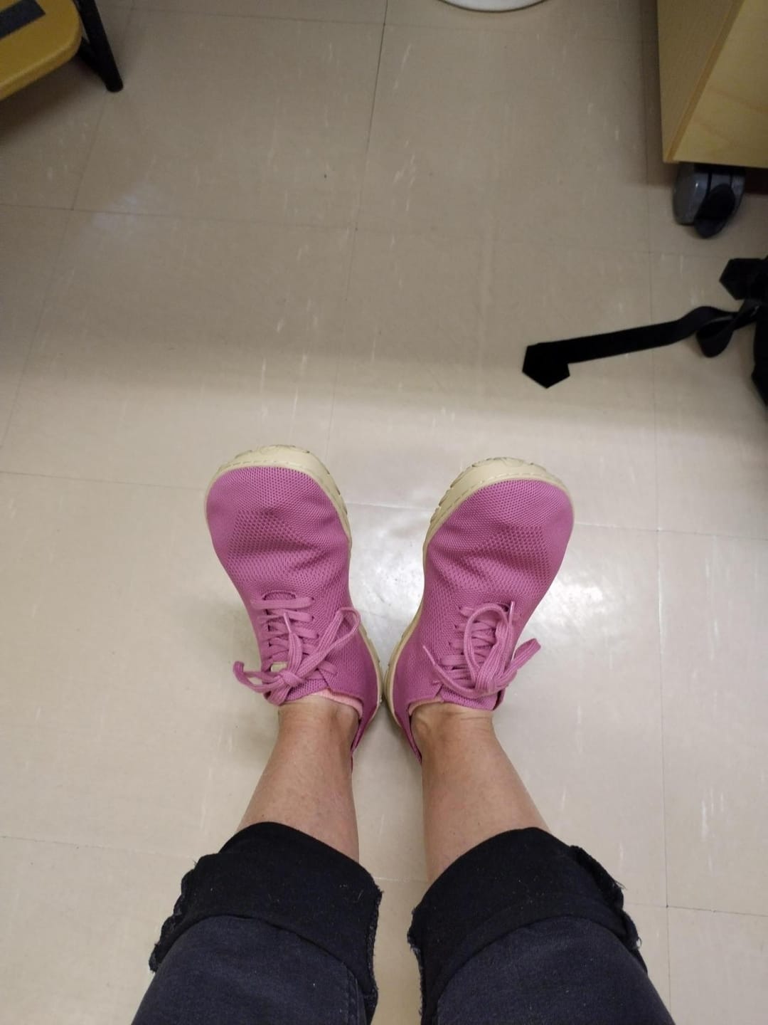Customer photo review of Vaistoa Iloa | Knitted Barefoot Sneakers