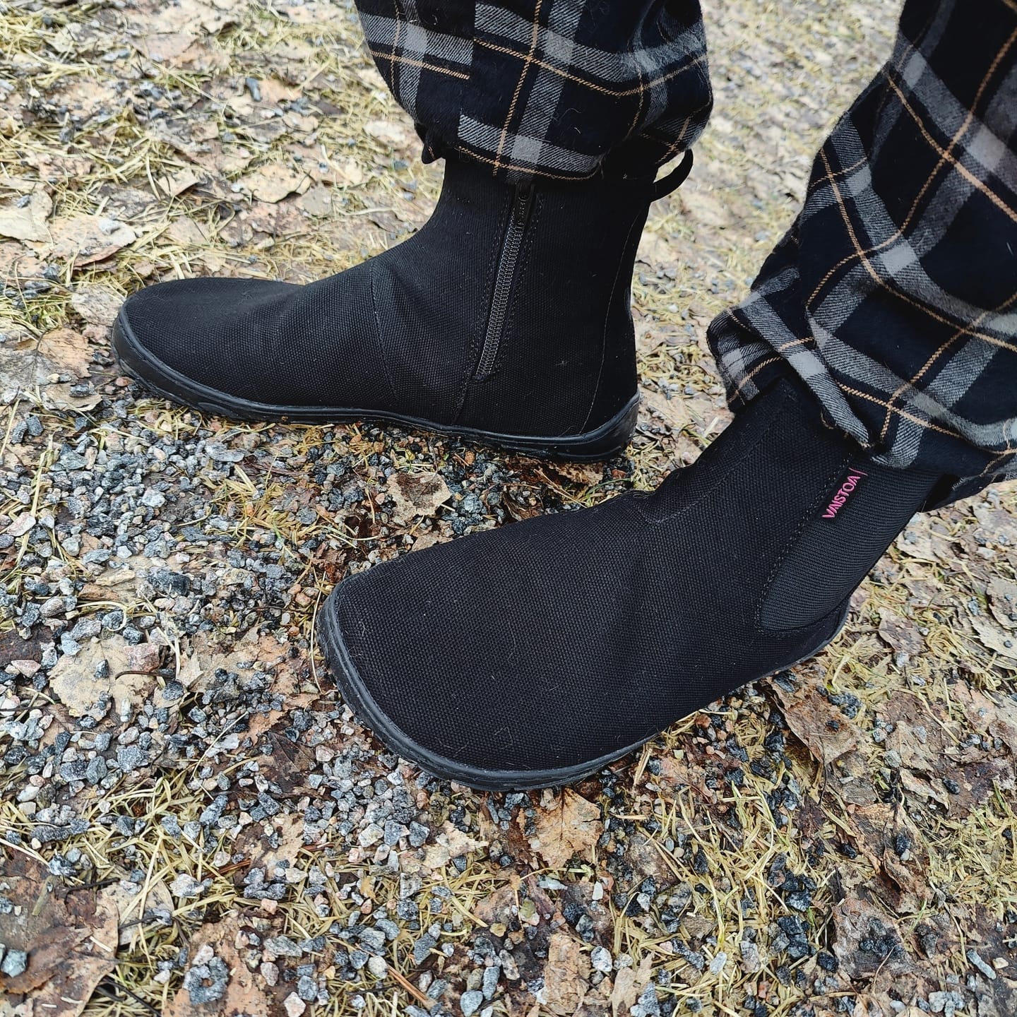 Customer photo review of Vaistoa Kajo | Barefoot Chelsea Boots