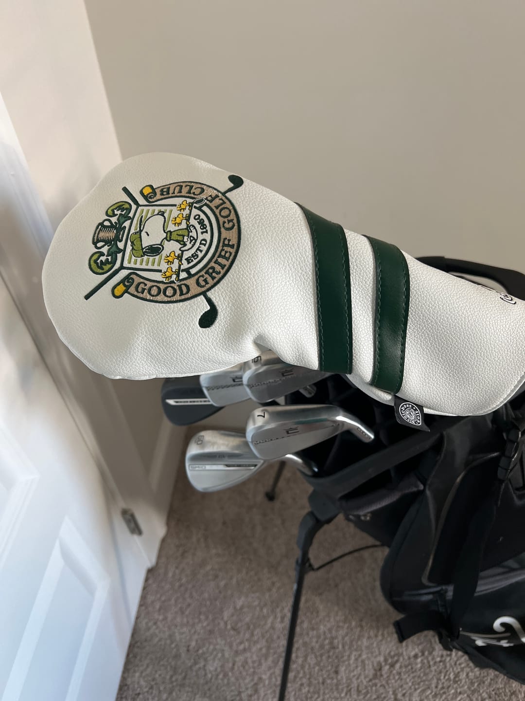 Customer photo review of Peanuts Clubhouse Headcover