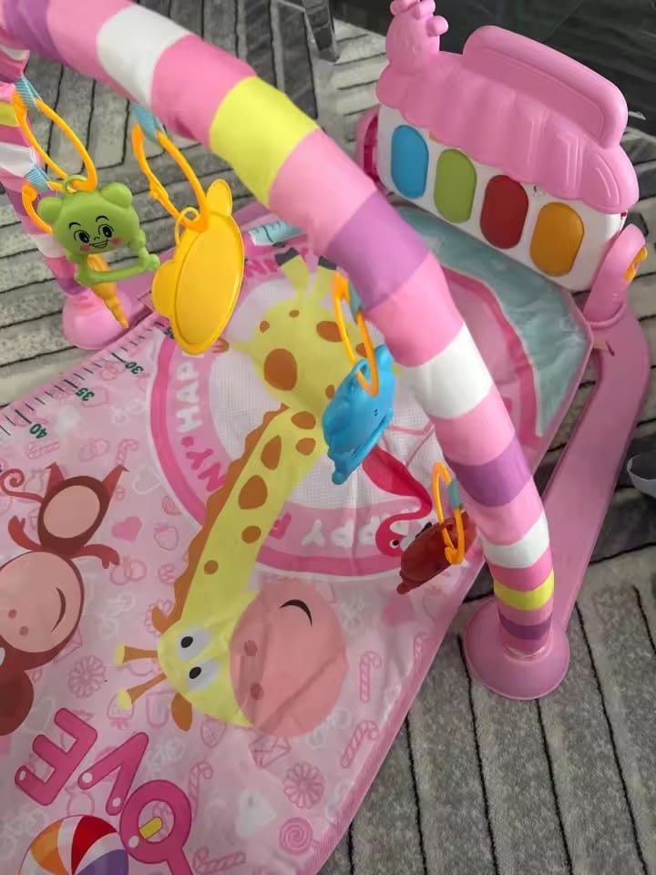 Customer photo review of Babygym mit Klaviermatte SoundSteps | Musikmatte Motorik Entwicklung Krabbeldecke