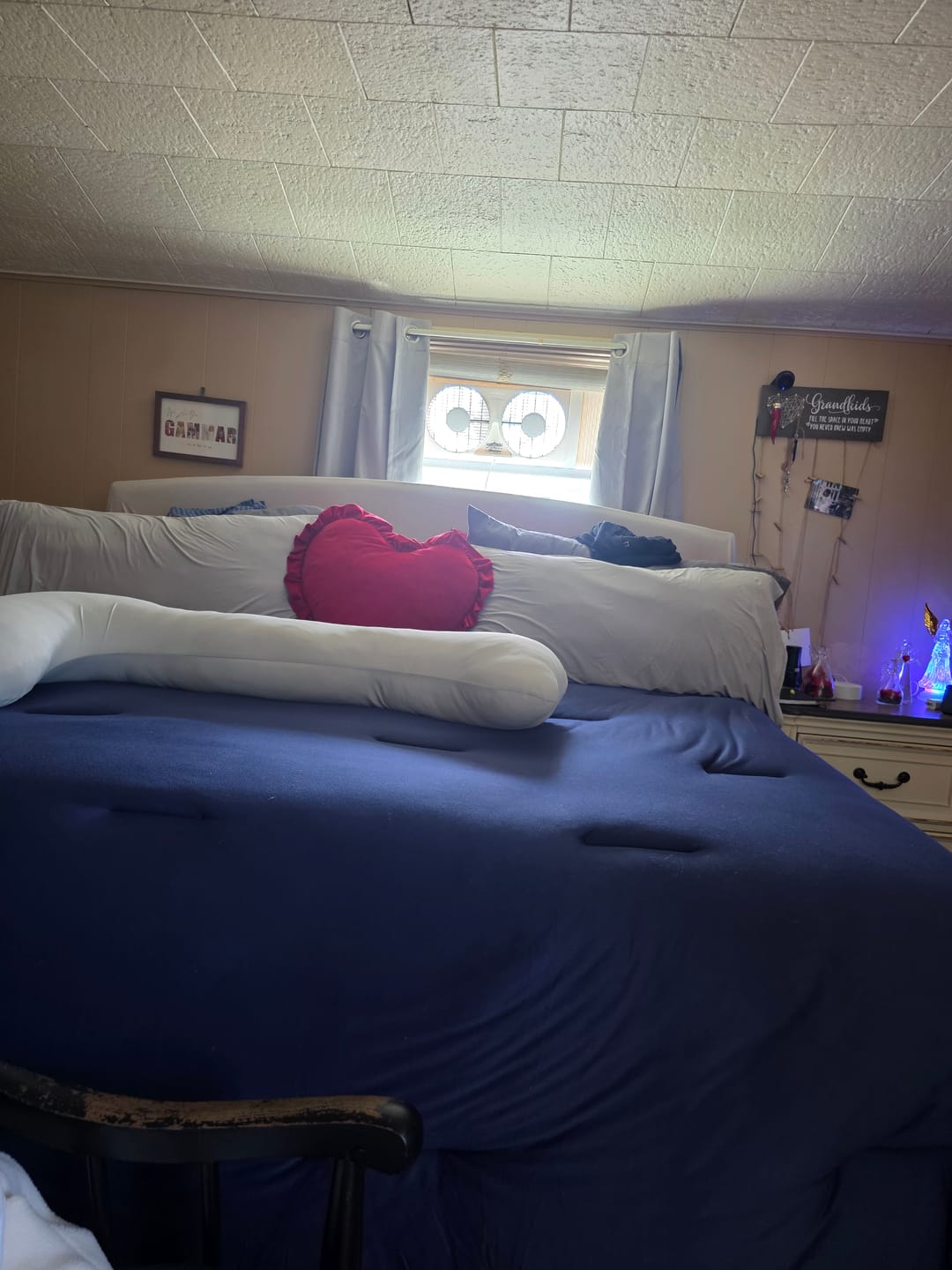 Customer photo review of MarshMellow Comforter