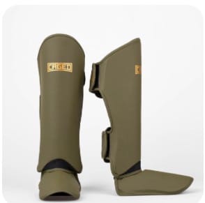 Customer photo review of Caged Scheenbeschermers Shadow - Kaki Groen/Goud