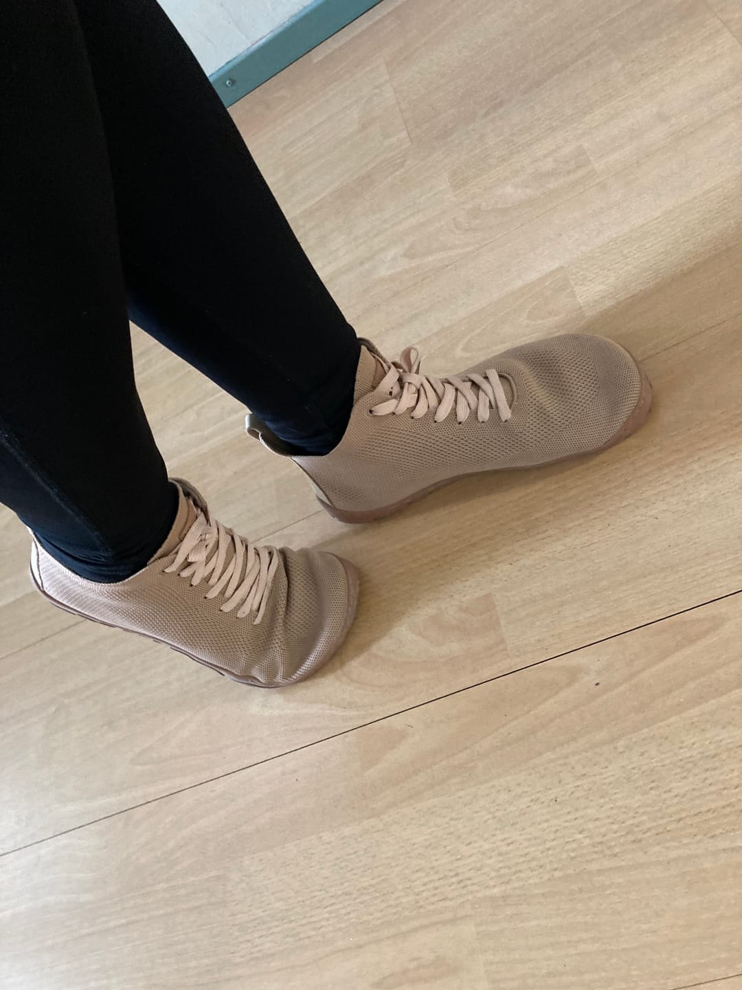 Customer photo review of Vaistoa Iloa Mid | Knitted Barefoot Sneakers