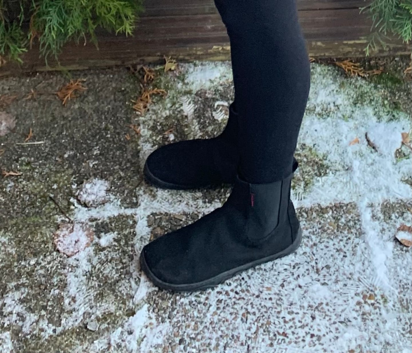 Customer photo review of Vaistoa Kajo | Barefoot Chelsea Boots
