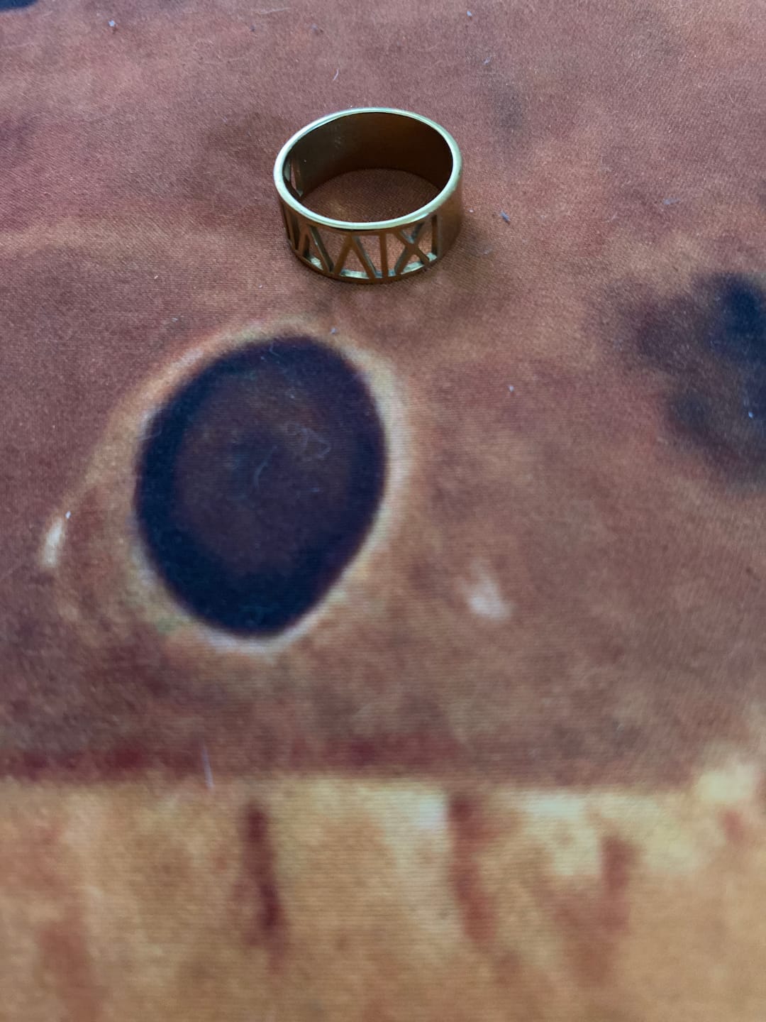 Customer photo review of Bague Personnalisée avec Chiffres Romains