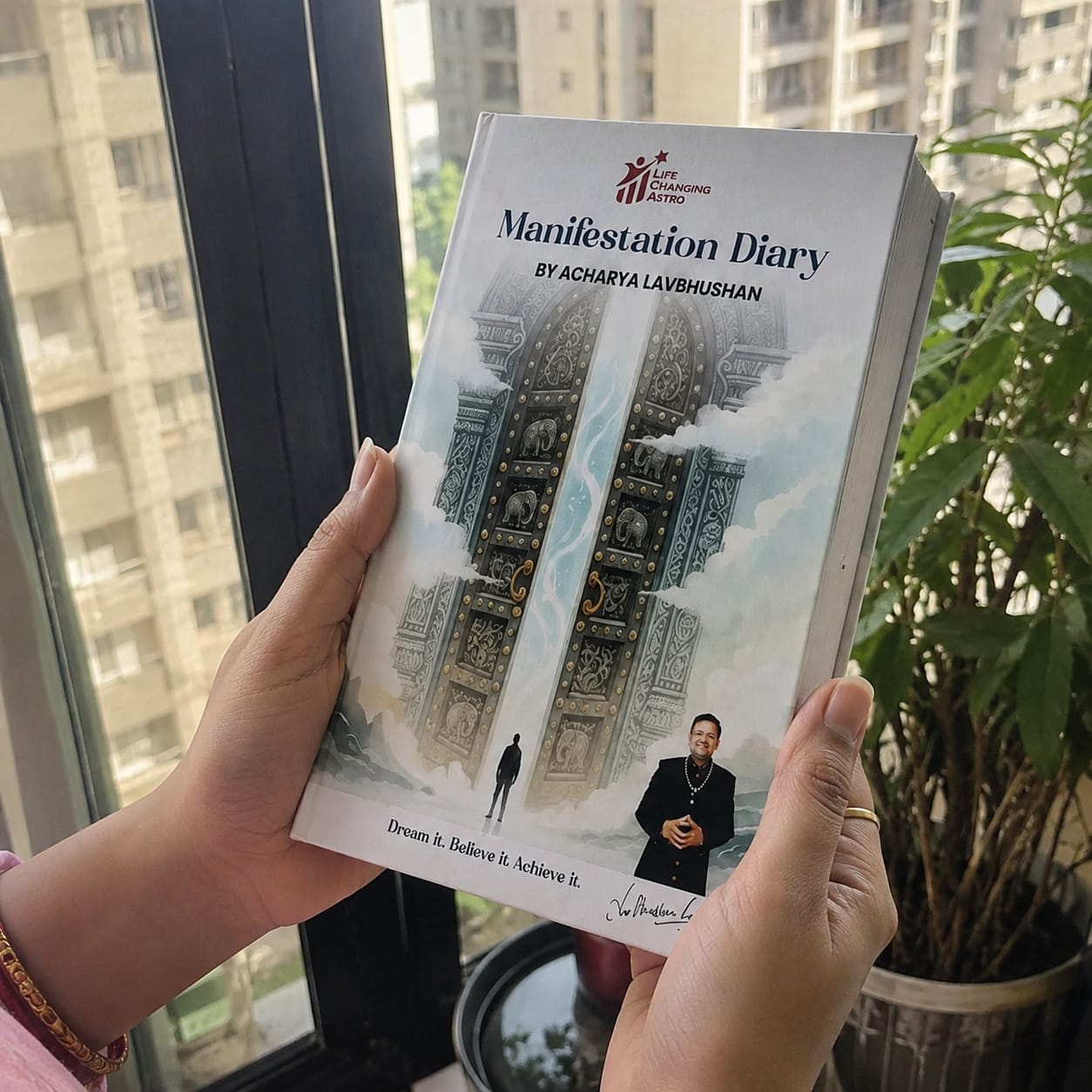 Customer photo review of Manifestation Diary