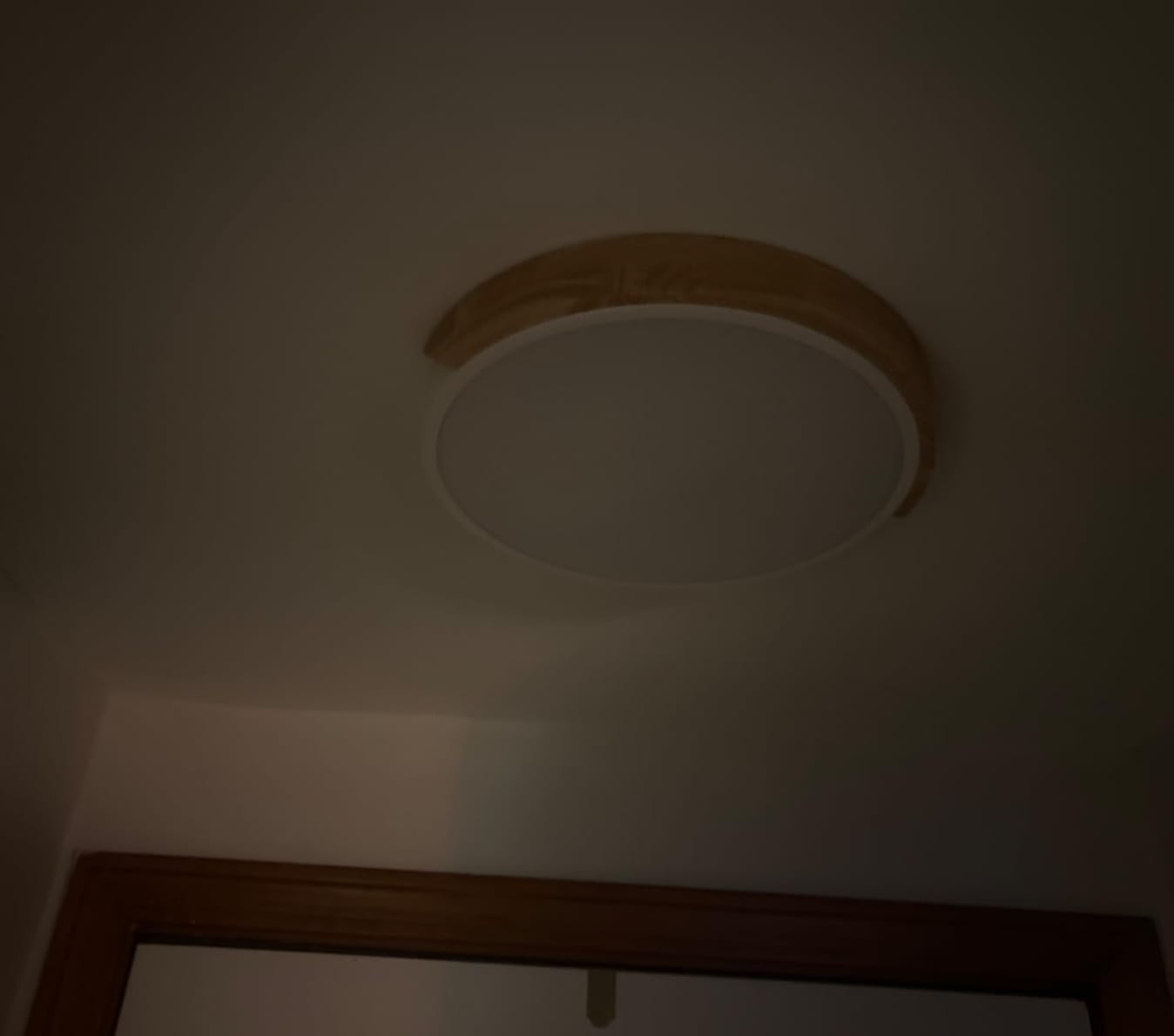 Customer photo review of Sol Delos Wooden LED Ceiling Light | Ultra-Thin Flush Mount Timber Lamp for Living Room