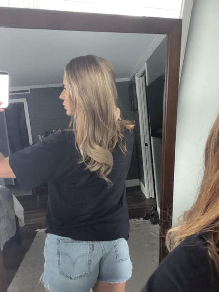 Customer photo review of Seamless Wavy Hair Topper for Women – Natural Hairline & Crown Volume