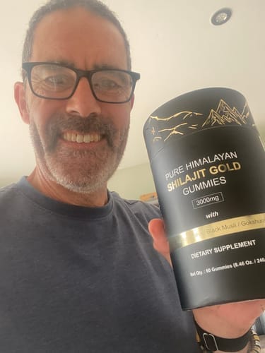 Customer photo review of Pure Himalayan Shilajit Gummies 3000mg with KSM-66 Ashwagandha — 60 Gummies
